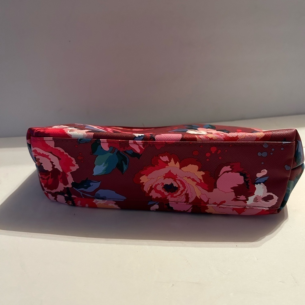 NWT Floral Faux Leather Makeup bag - Picture 3 of 4
